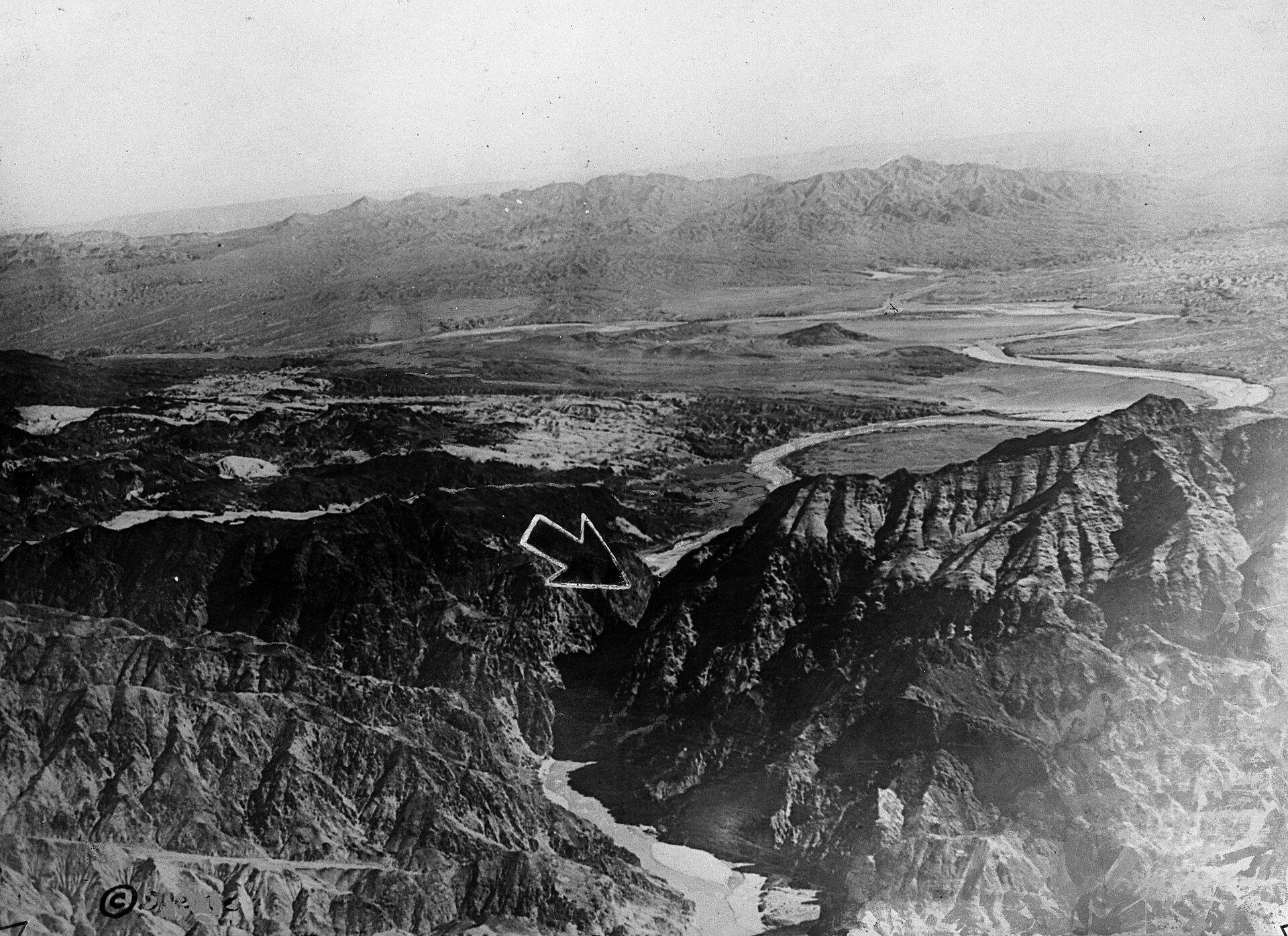 Boulder -Hoover- Dam site.jpg
