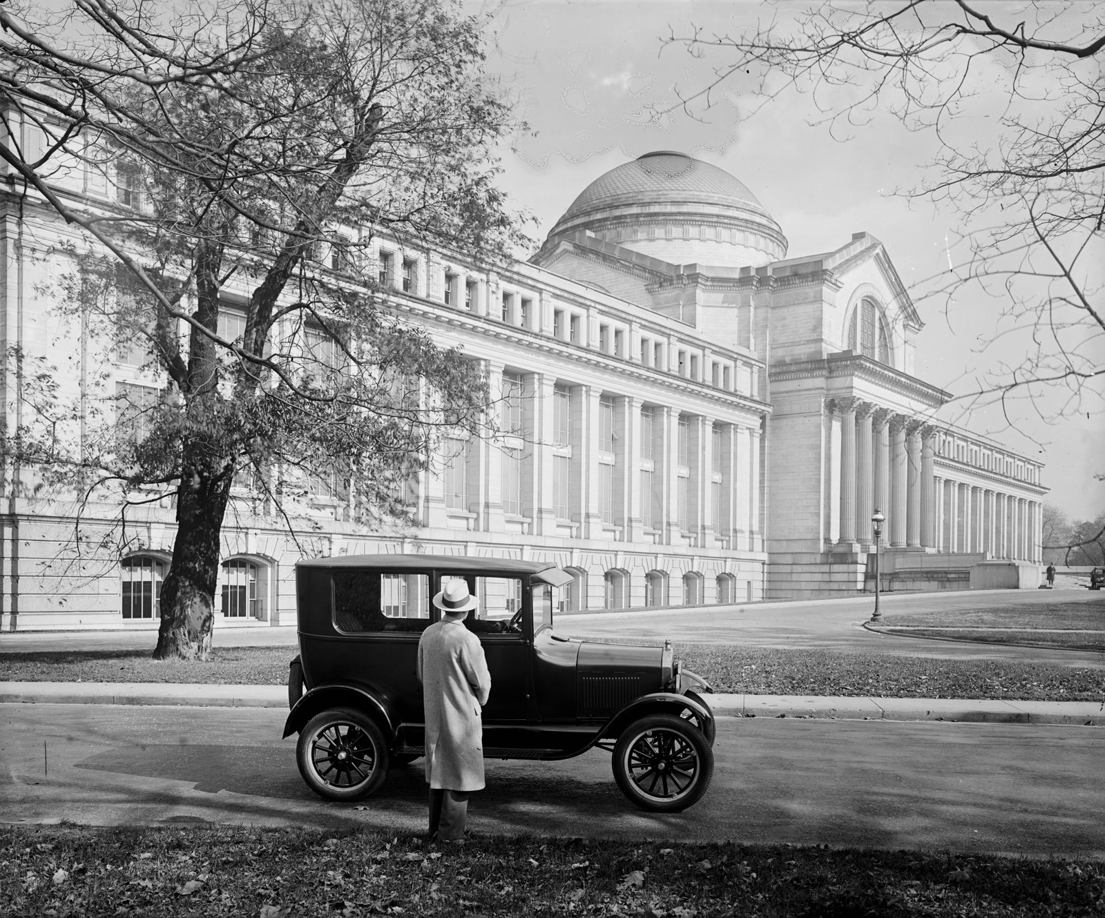 Smithsonian Natural History Museum circa 1926.jpg