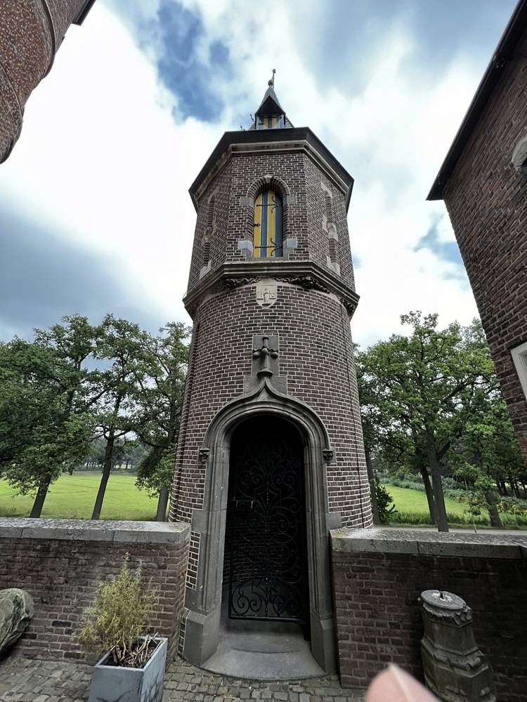 Kasteel Heeswijk — my photo 23
