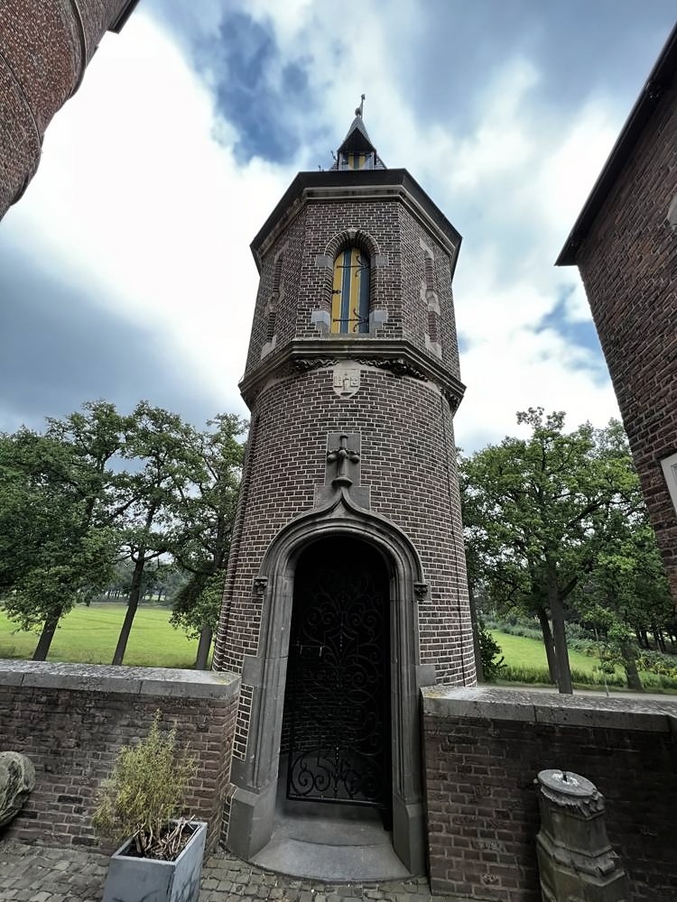 Kasteel Heeswijk — my photo 21