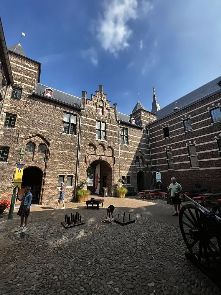 Kasteel Helmond — my photo 4