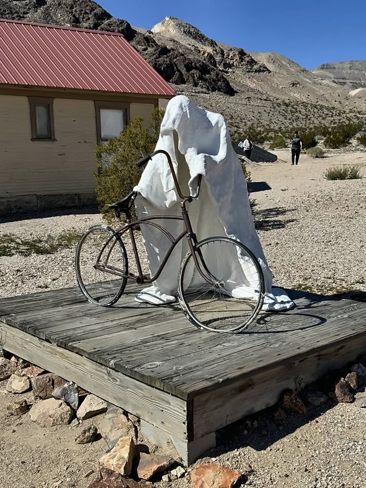 Rhyolite β my photo 81