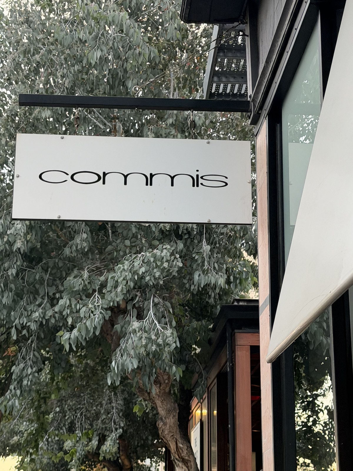 Commis
