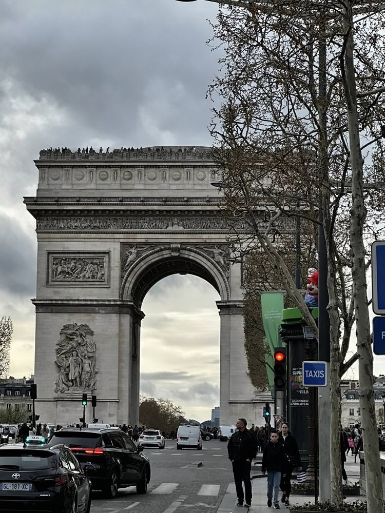 Arc de Triomphe