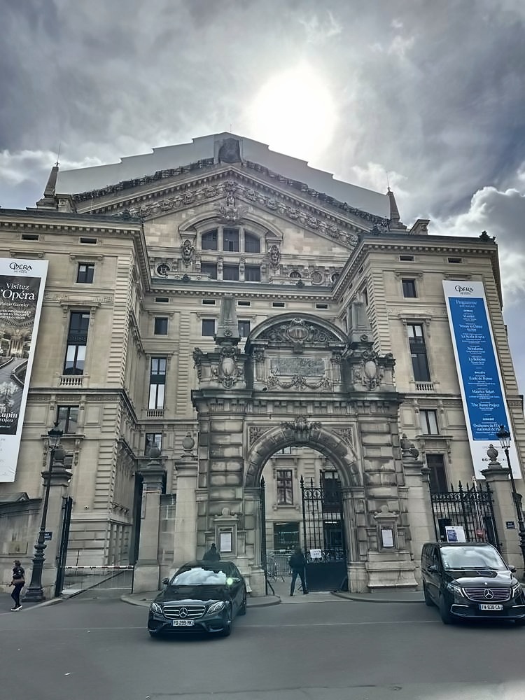 Louvre Museum