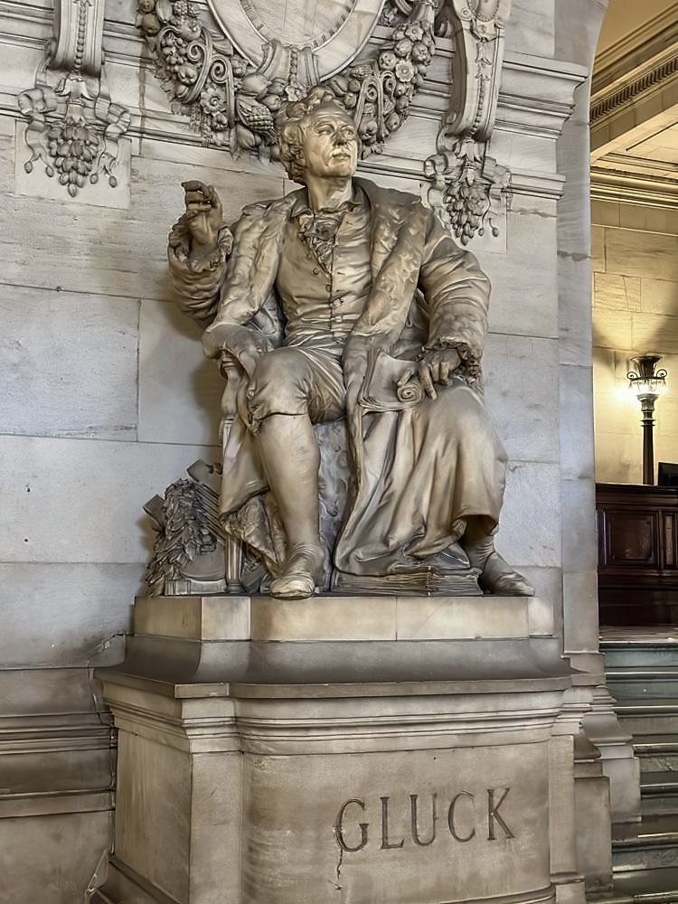 Louvre Museum