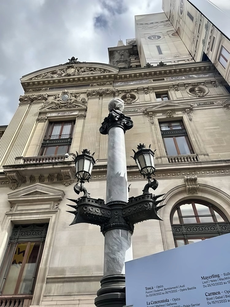 Louvre Museum