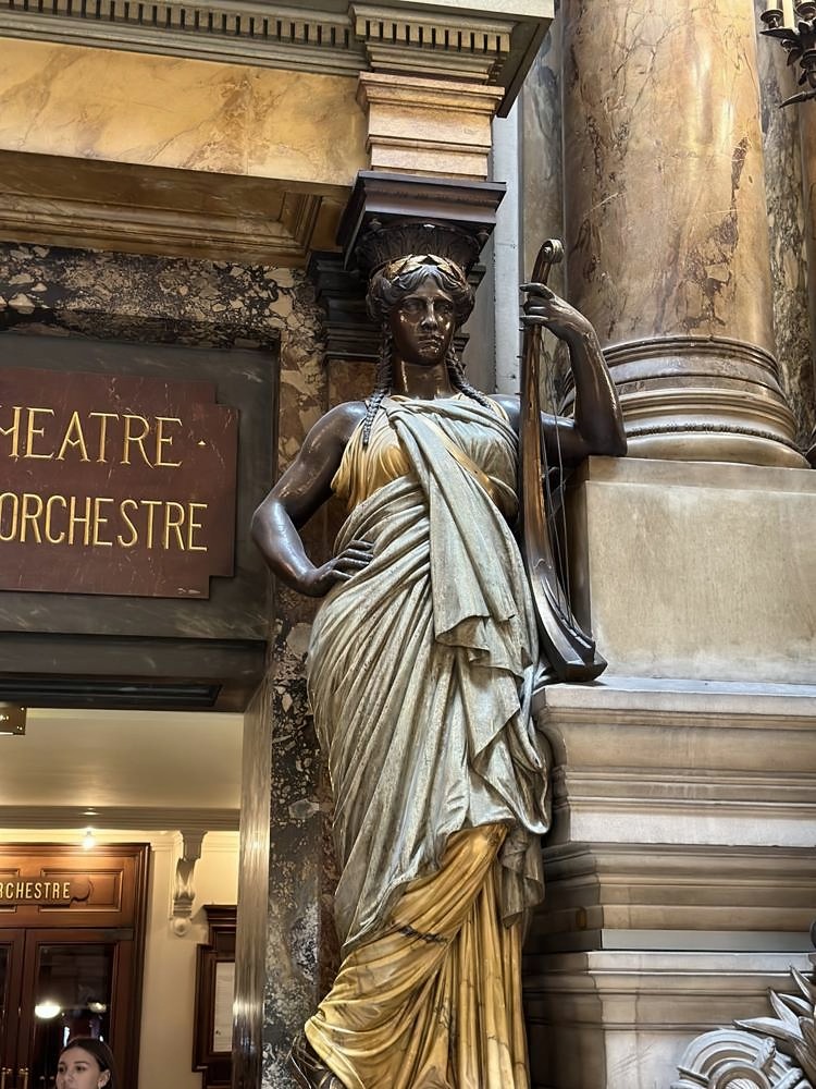 Louvre Museum