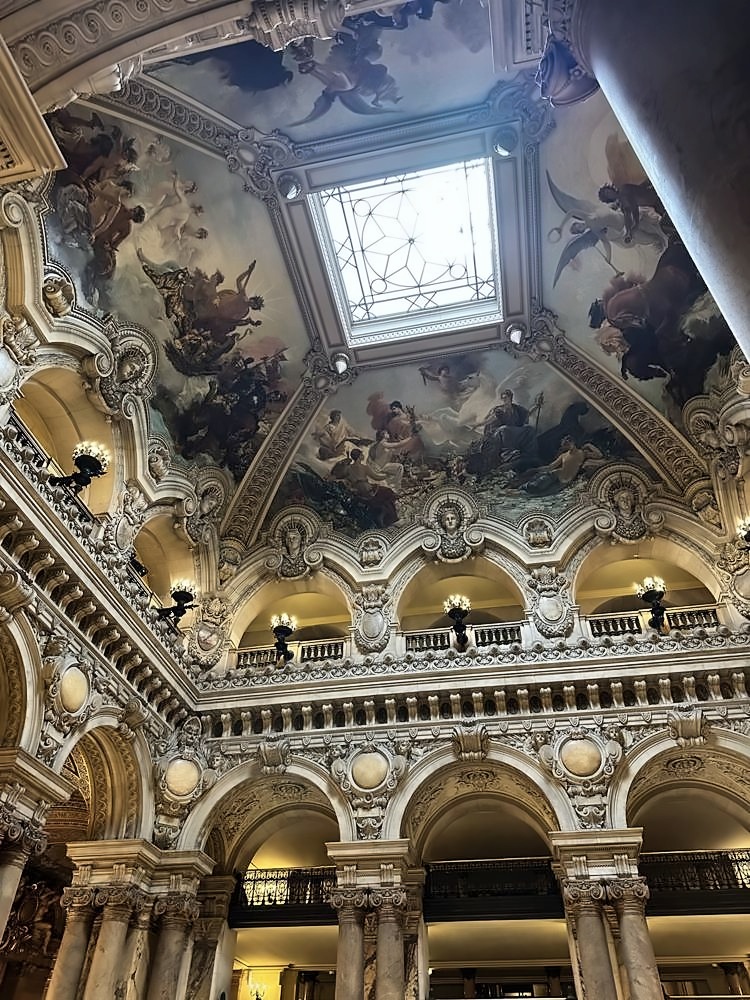 Louvre Museum