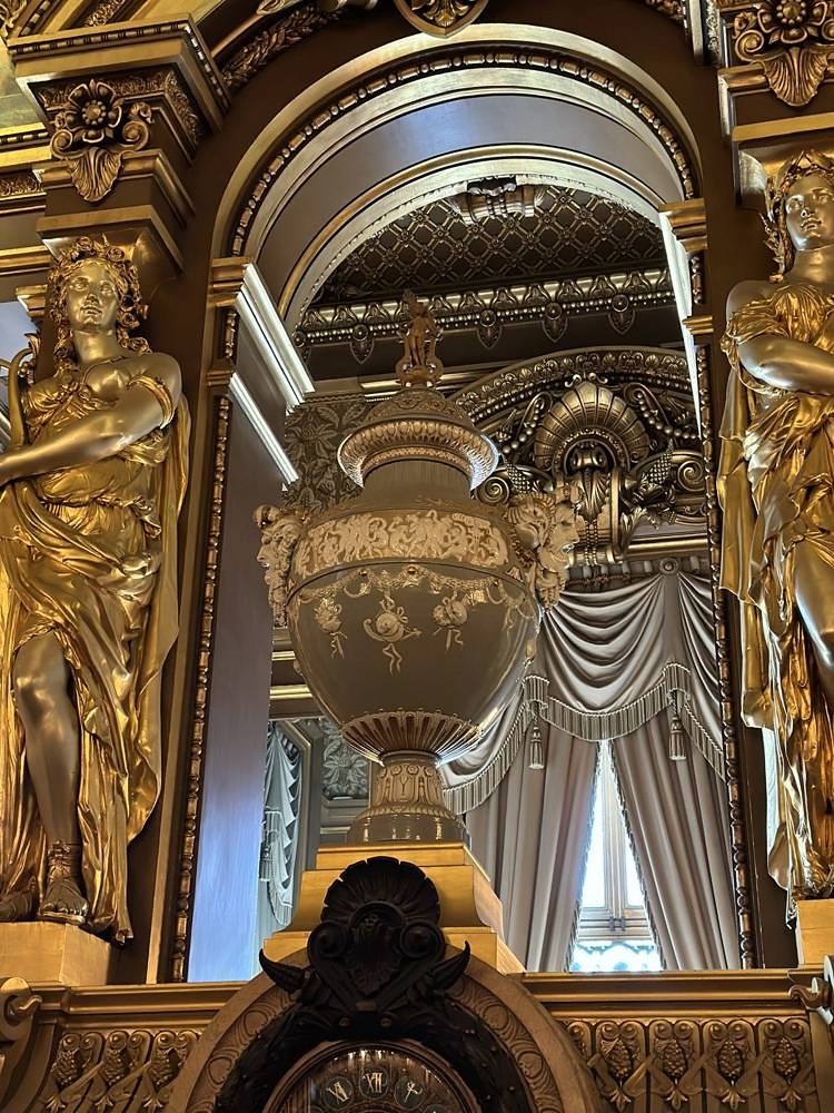 Louvre Museum