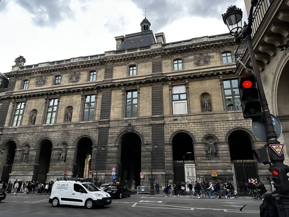 Louvre Museum