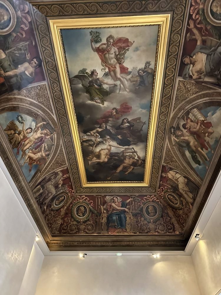 Louvre Museum