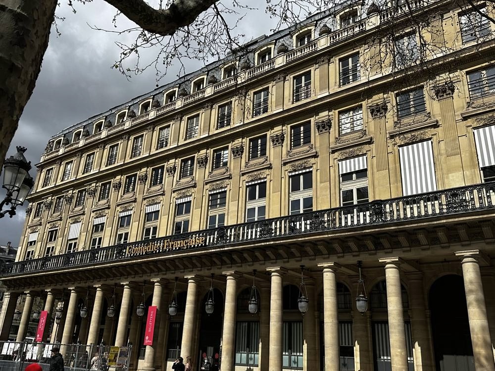 Louvre Museum