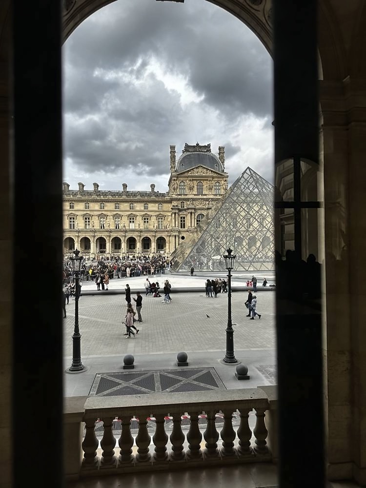 Louvre Museum