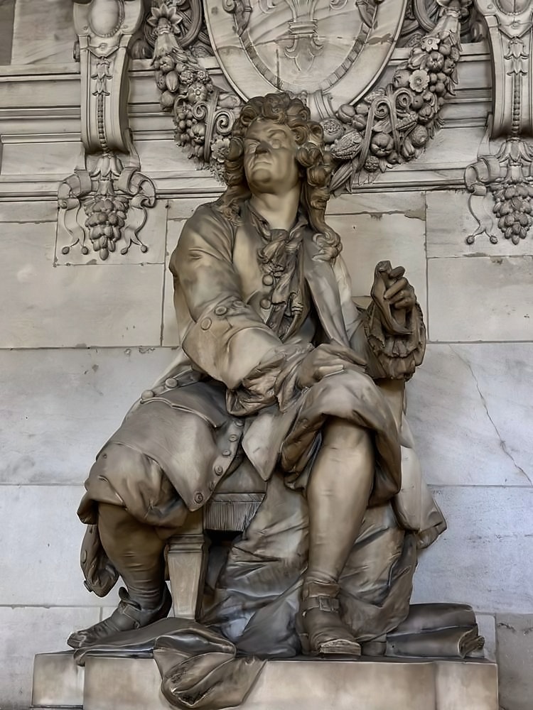 Louvre Museum