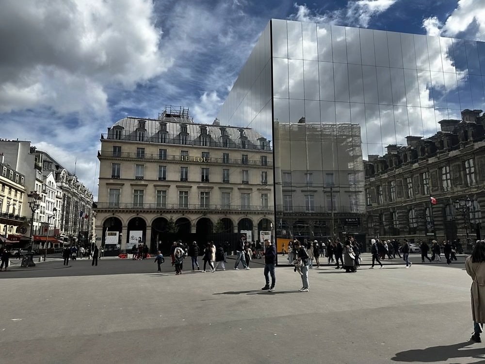 Louvre Museum