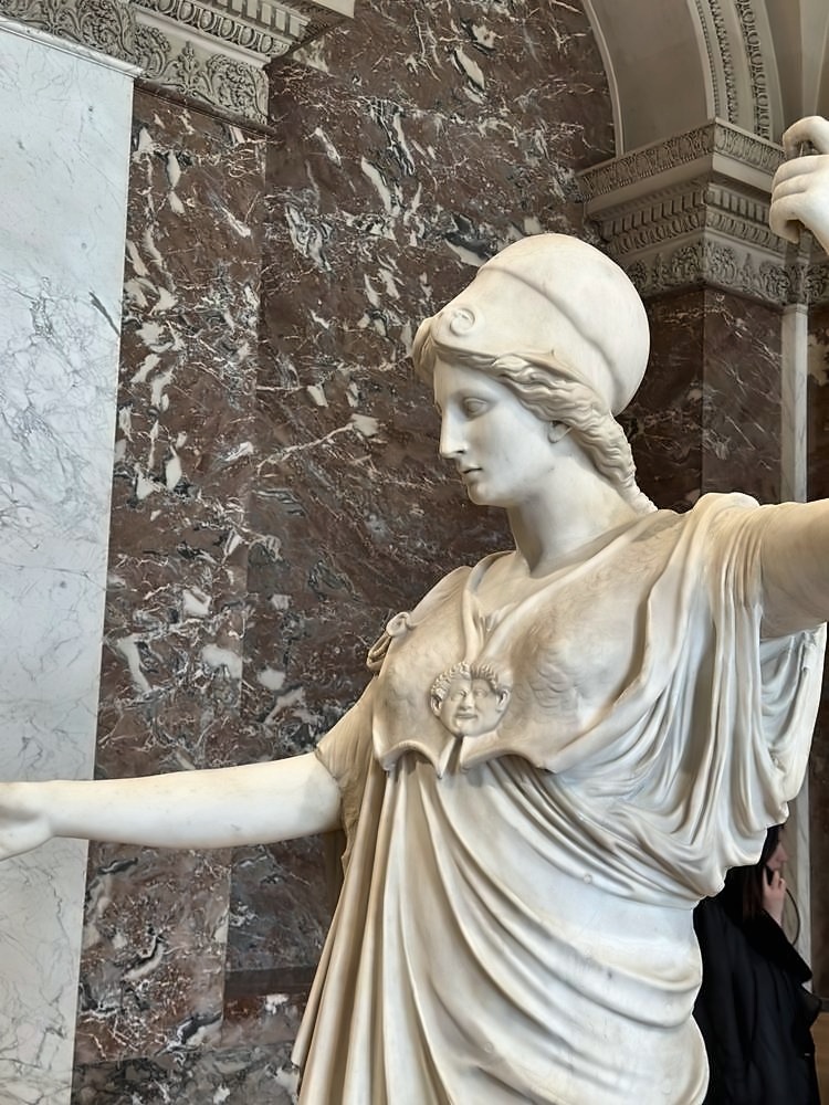 Louvre Museum