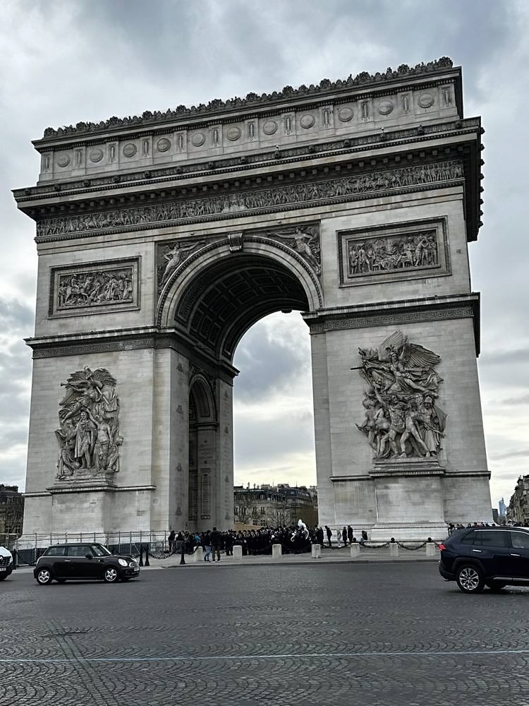 Arc de Triomphe