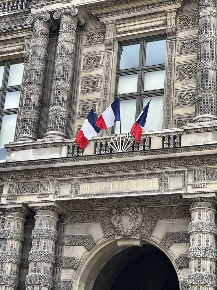Louvre Museum