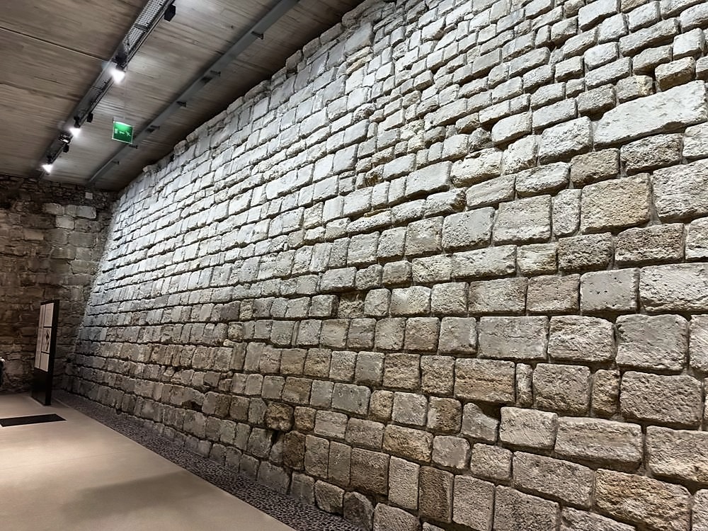 Louvre Museum