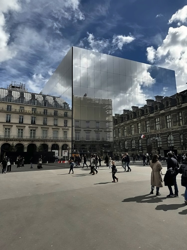 Louvre Museum