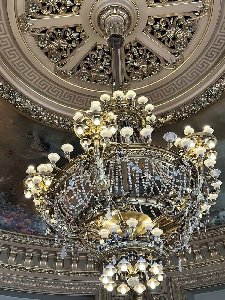 Louvre Museum
