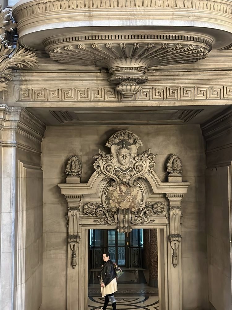 Louvre Museum