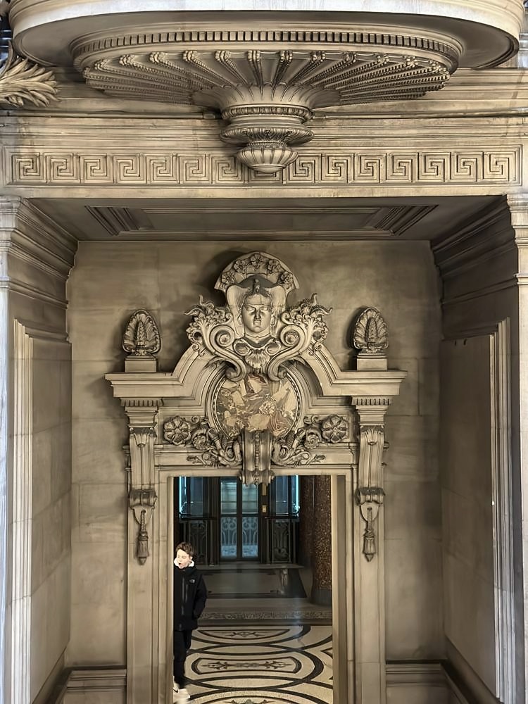 Louvre Museum