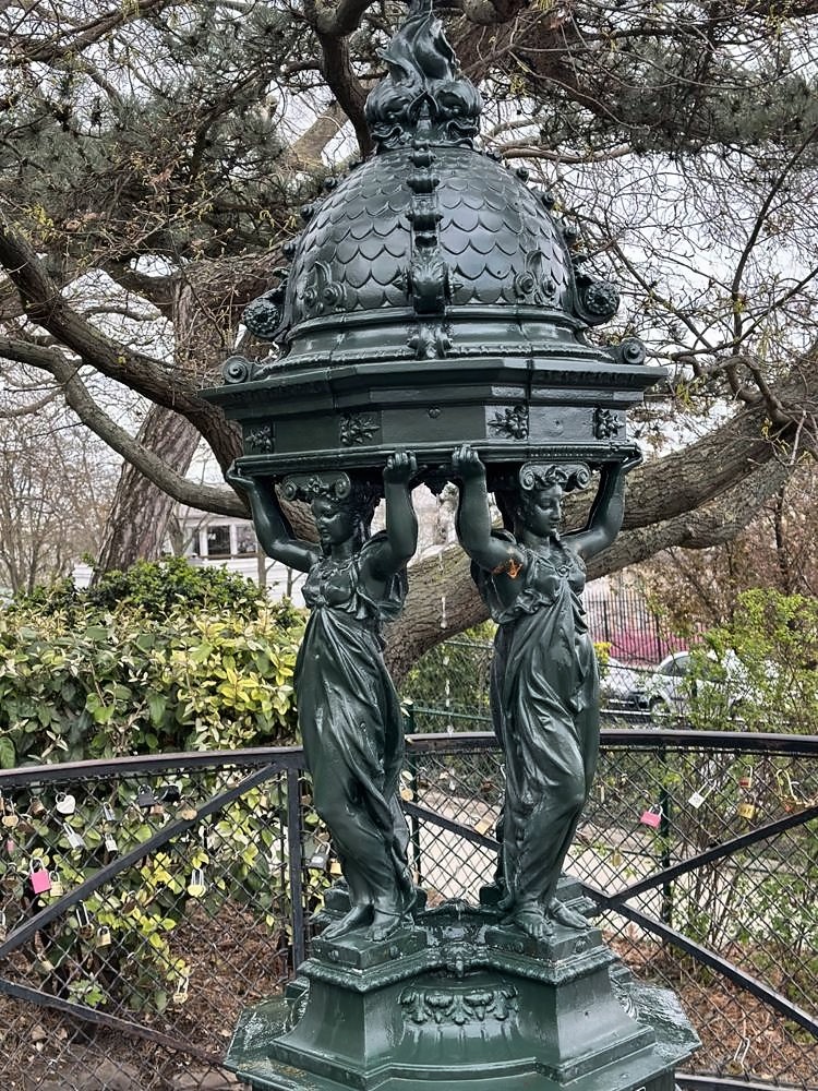 Sacré-Cœur & Montmartre