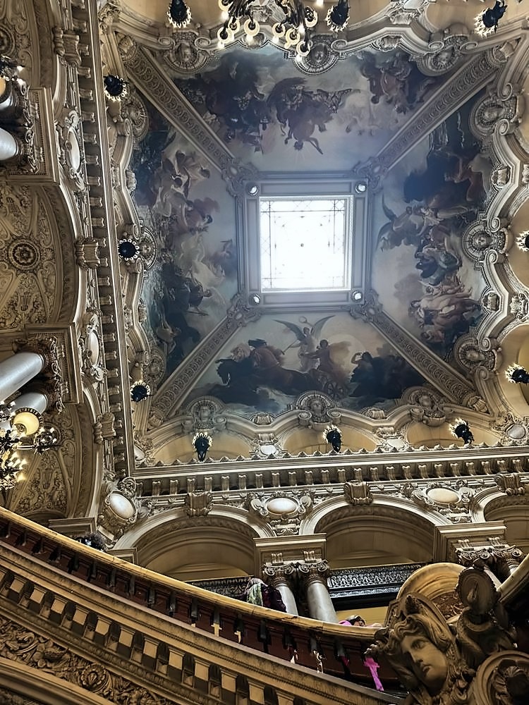 Louvre Museum