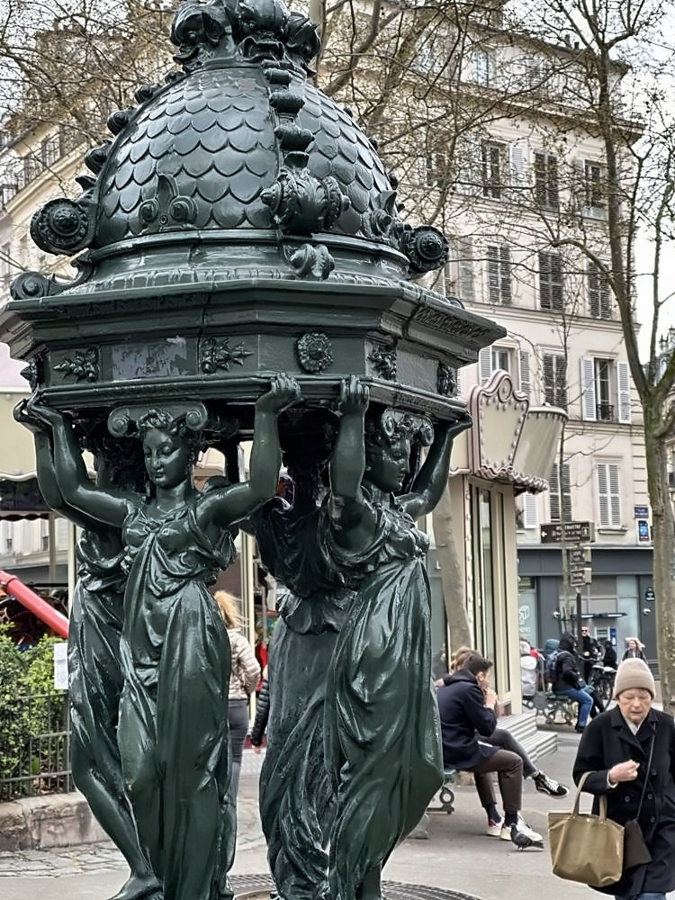 Sacré-Cœur & Montmartre