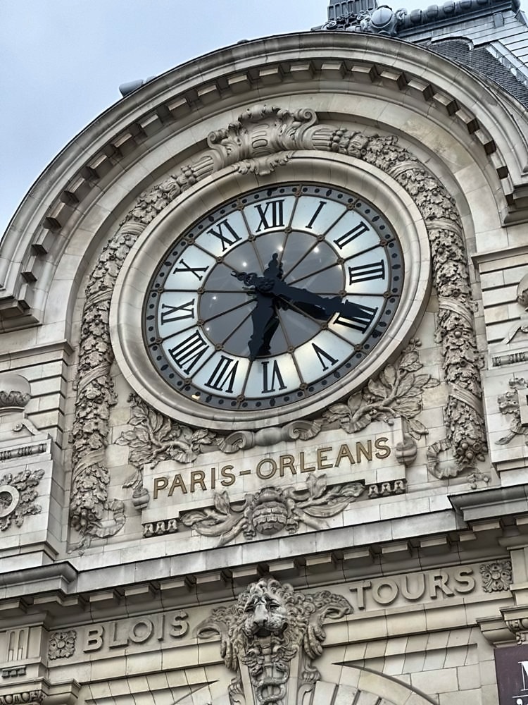 Louvre Museum