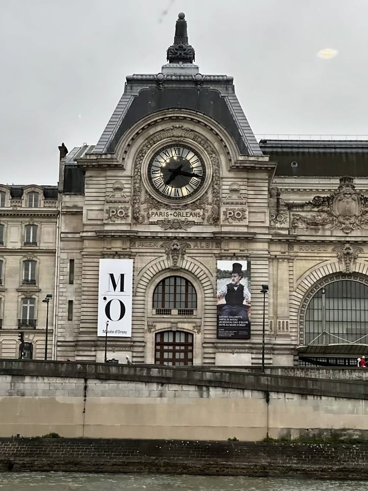 Louvre Museum