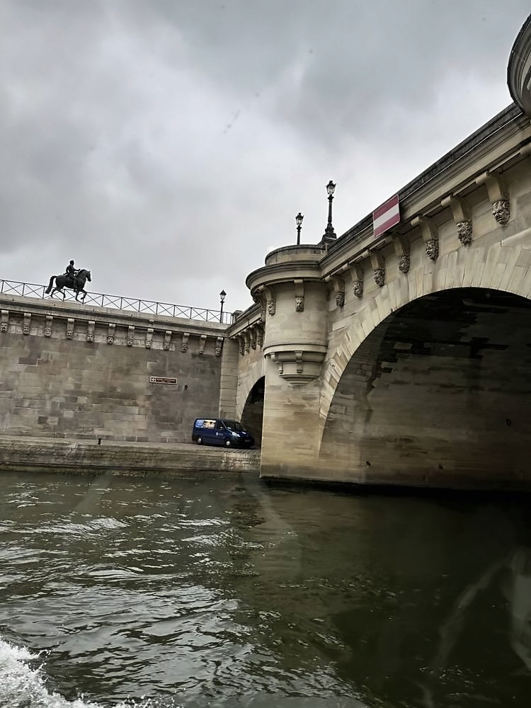 Louvre Museum
