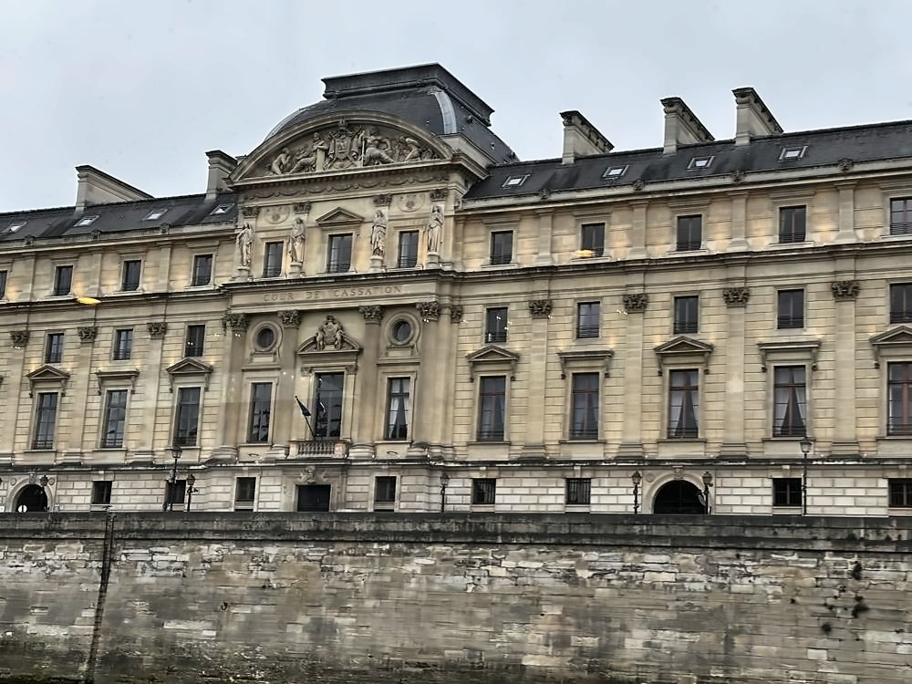Louvre Museum