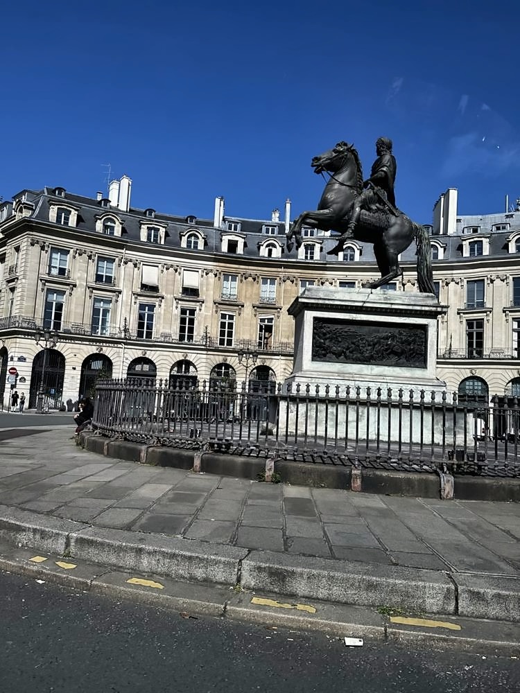 Louvre Museum