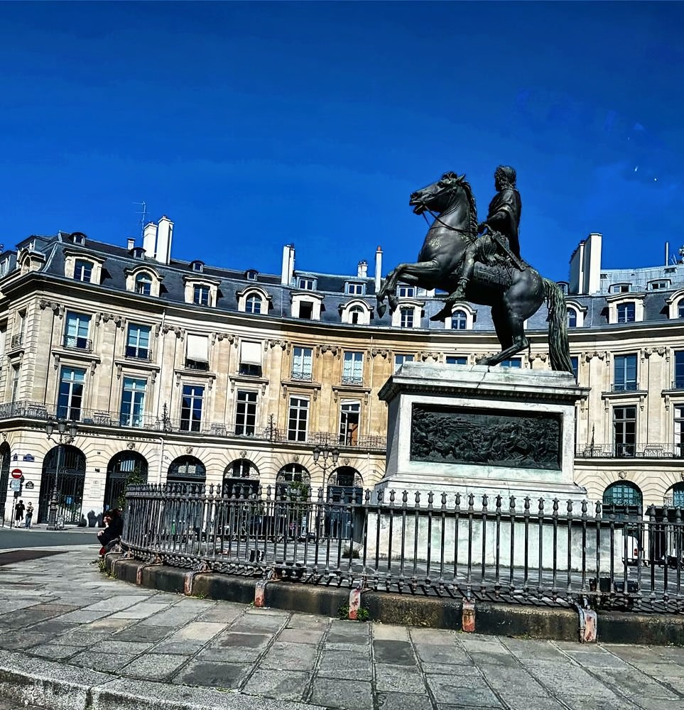 Louvre Museum