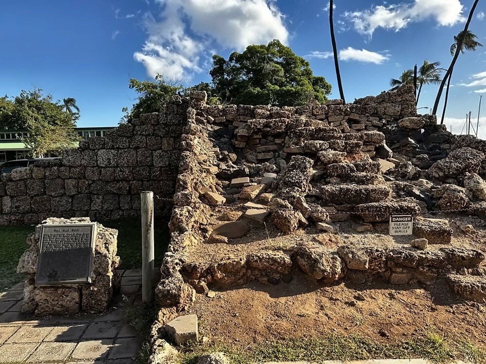 Lāhainā & the Old Fort