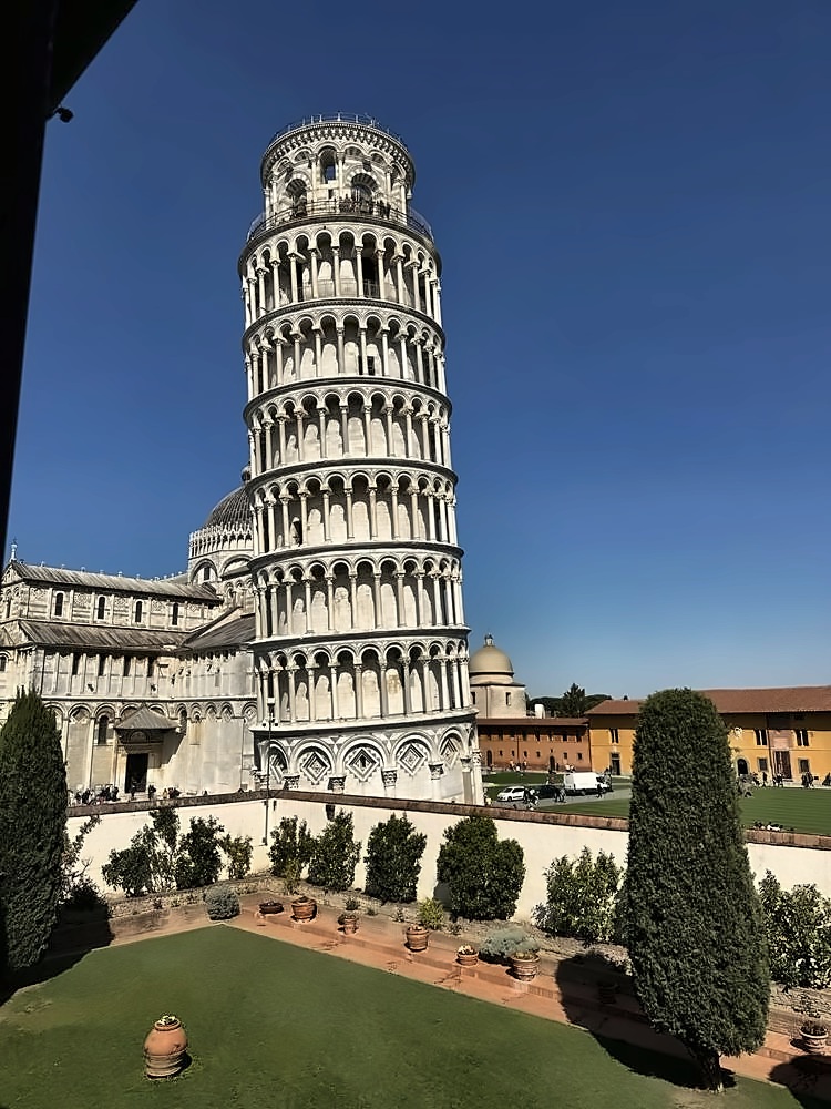Leaning Tower of Pisa