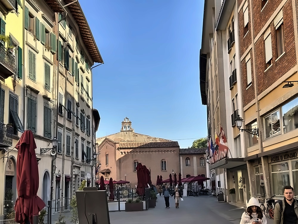 Leaning Tower of Pisa