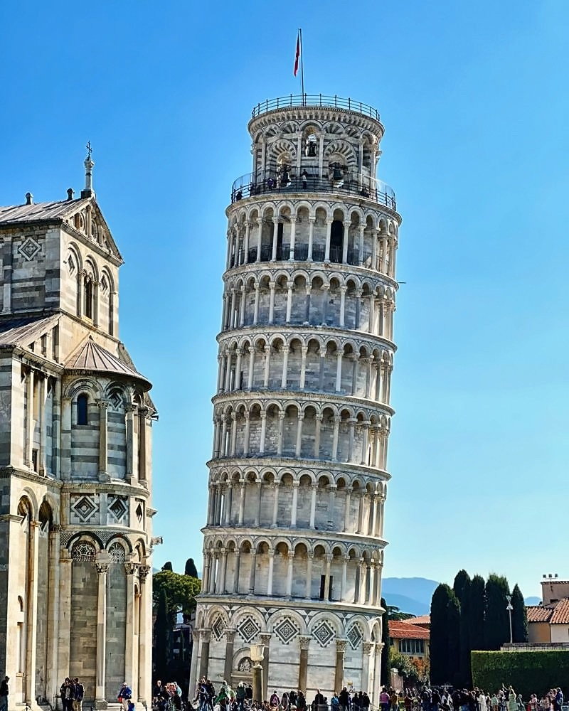 Leaning Tower of Pisa