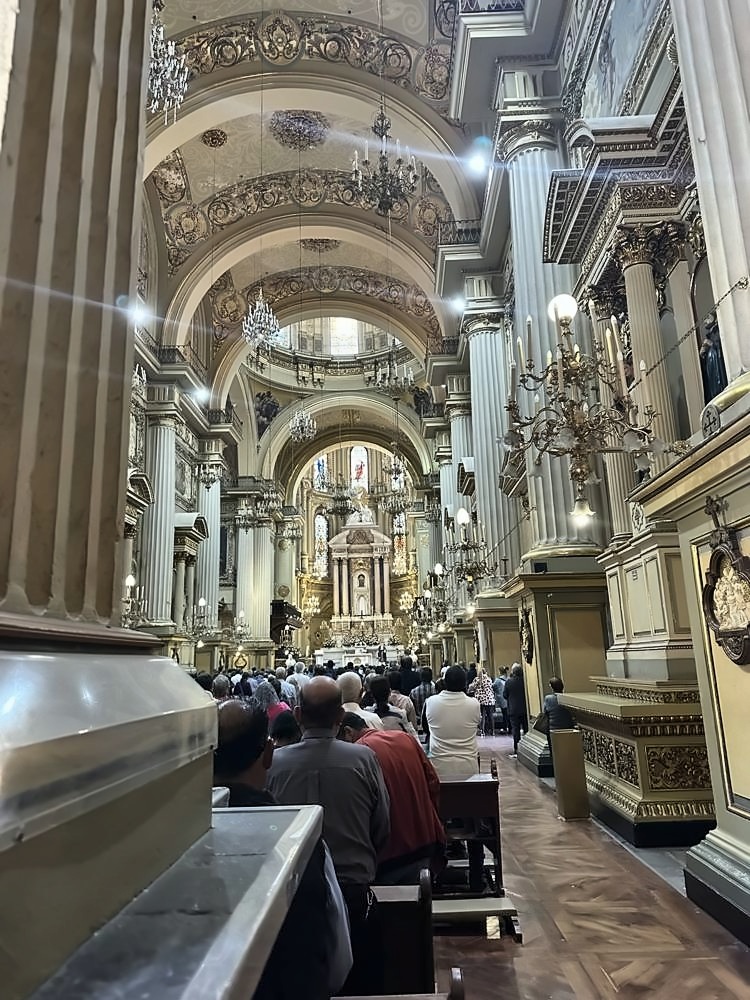 León