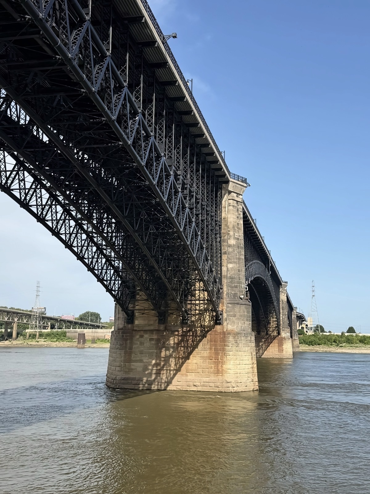 St. Louis 112
