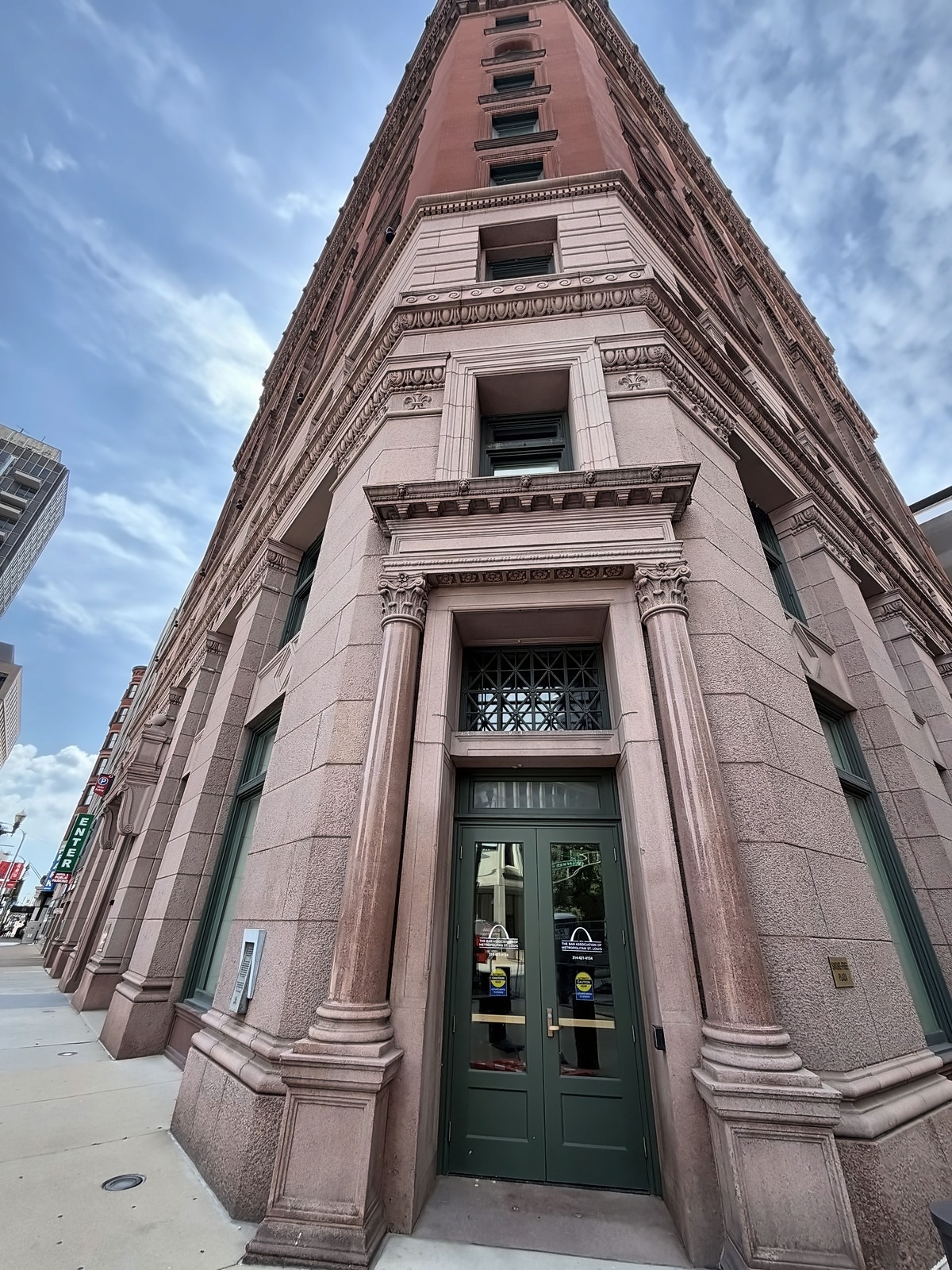 St. Louis 257